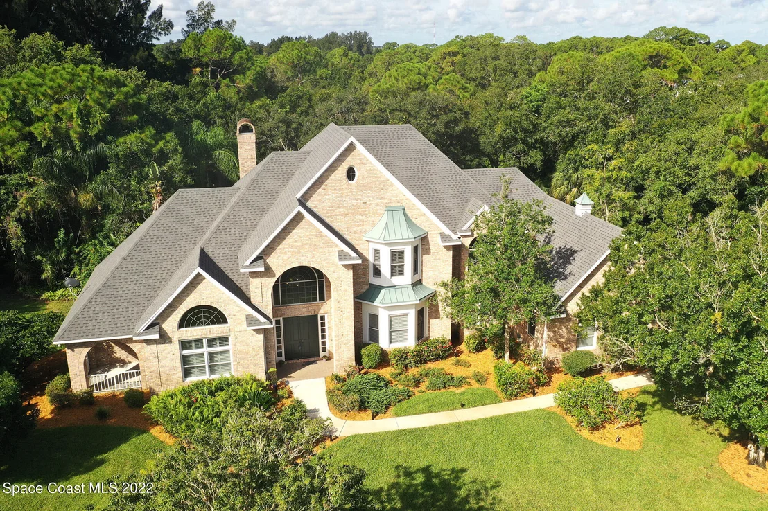 Photo of 3935 Hidden Oaks Lane