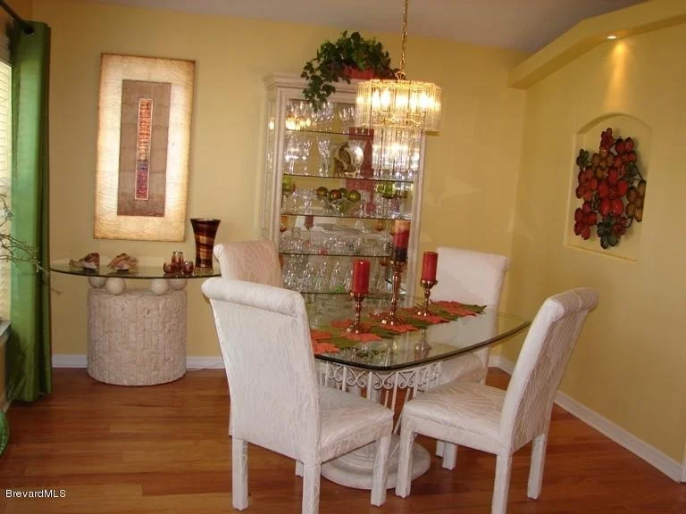 Photo of 6874 Renshaw Drive