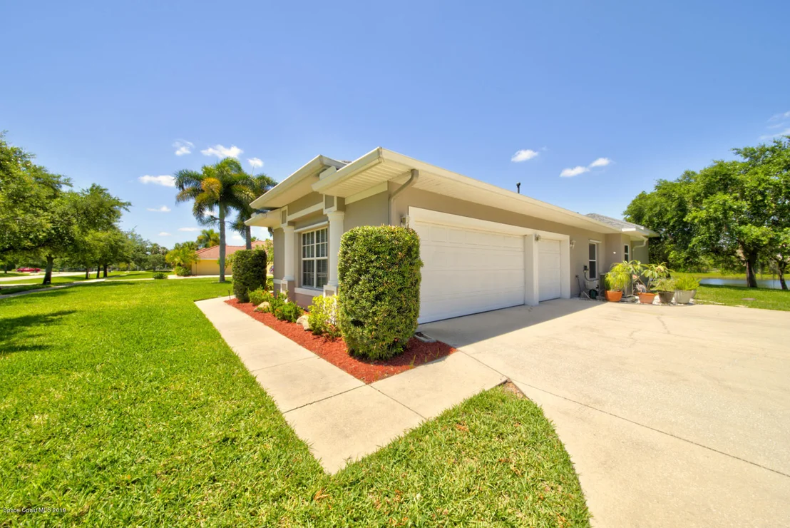 Photo of 2032 Siroco Lane