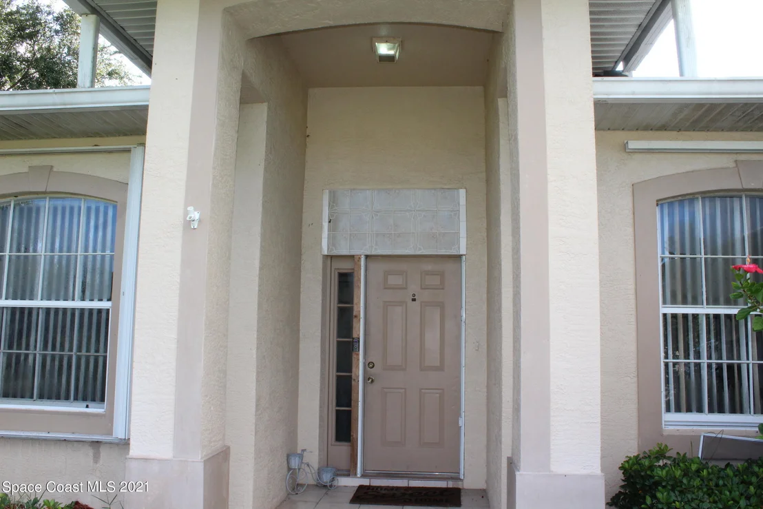 Photo of 3067 Temple Lane N