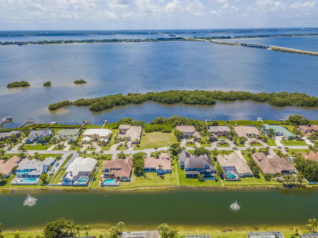 Photo of 388 Lanternback Island Drive