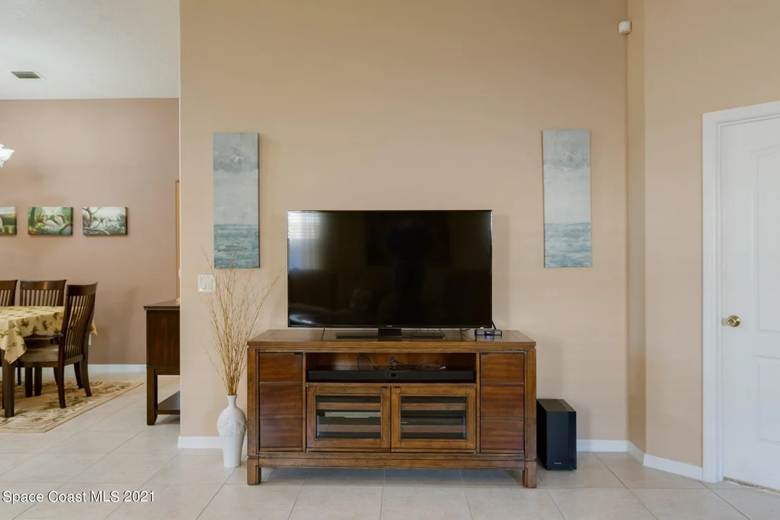Photo of 2253 Spring Creek Circle NE