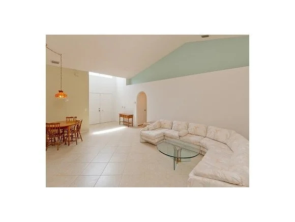Photo of 4380 Silver Lake