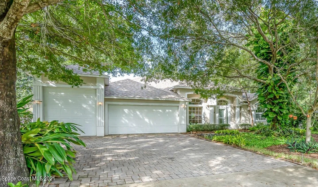 Photo of 347 Dorset Drive