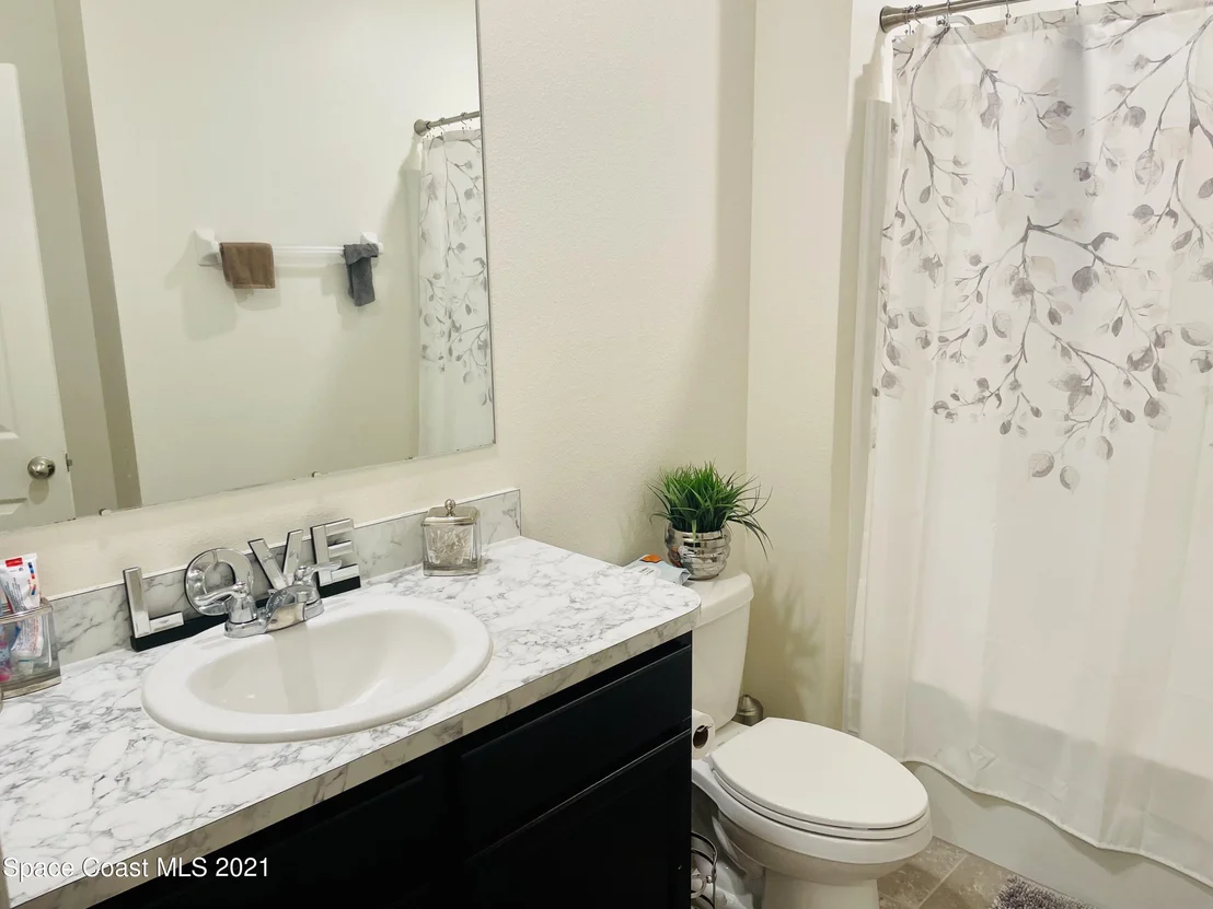 Photo of 560 Sorrento Drive