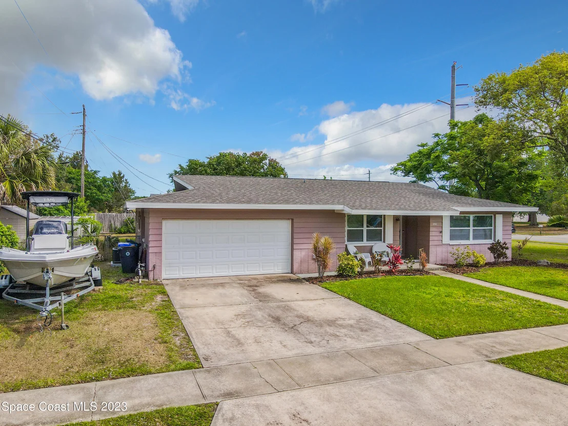 Photo of 2900 Cooper Drive