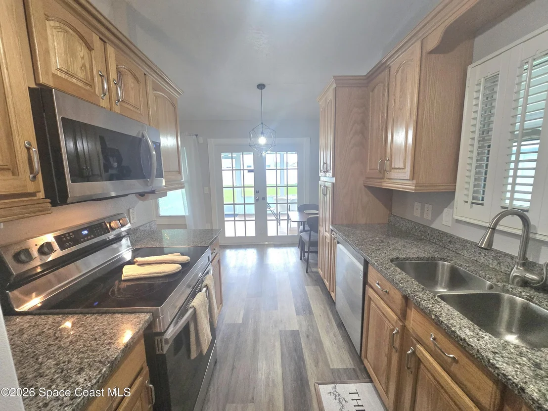 Photo of 910 Ithaca Avenue SE