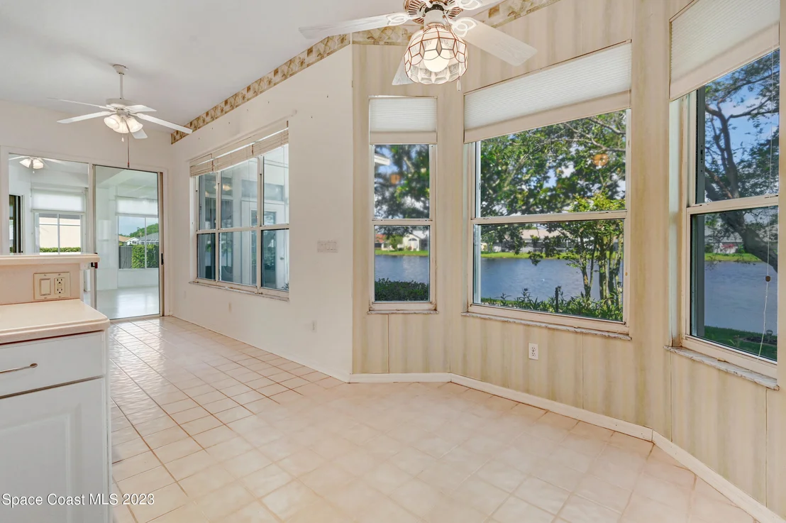 Photo of 954 Somerset Lane