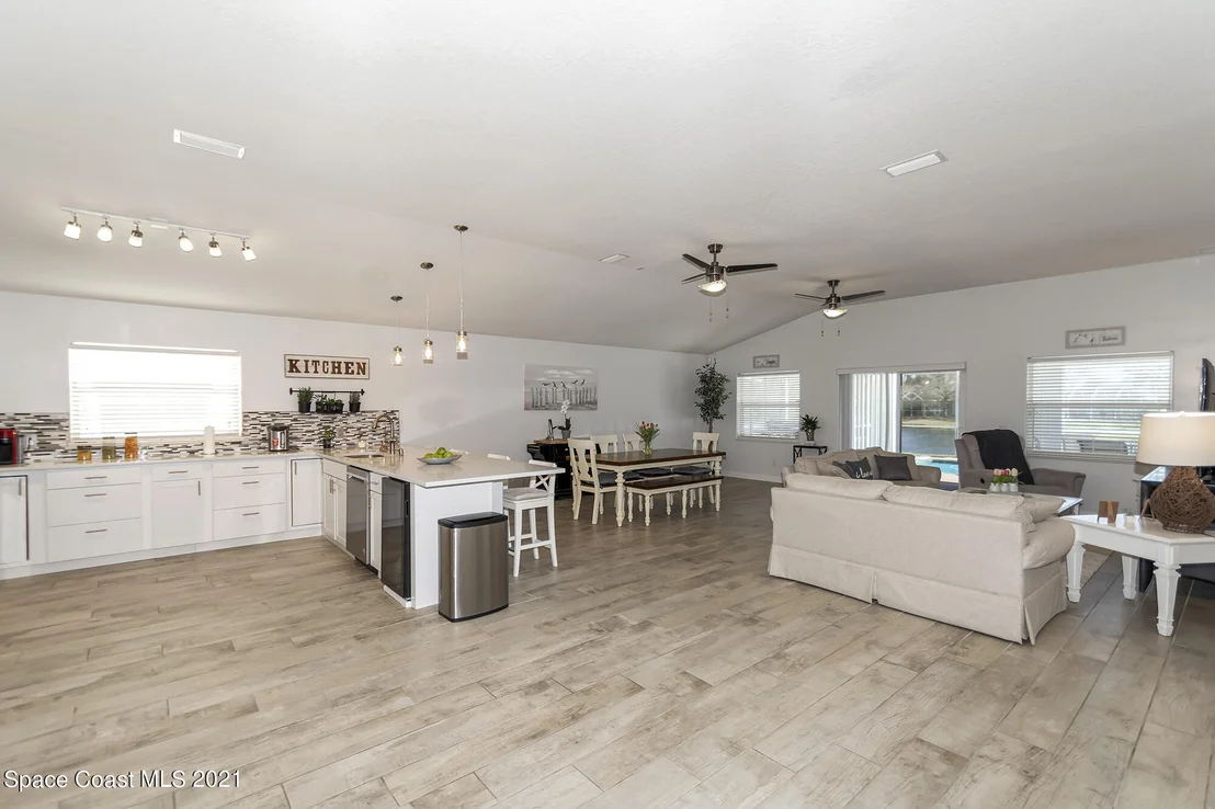 Photo of 5390 Somerville Drive