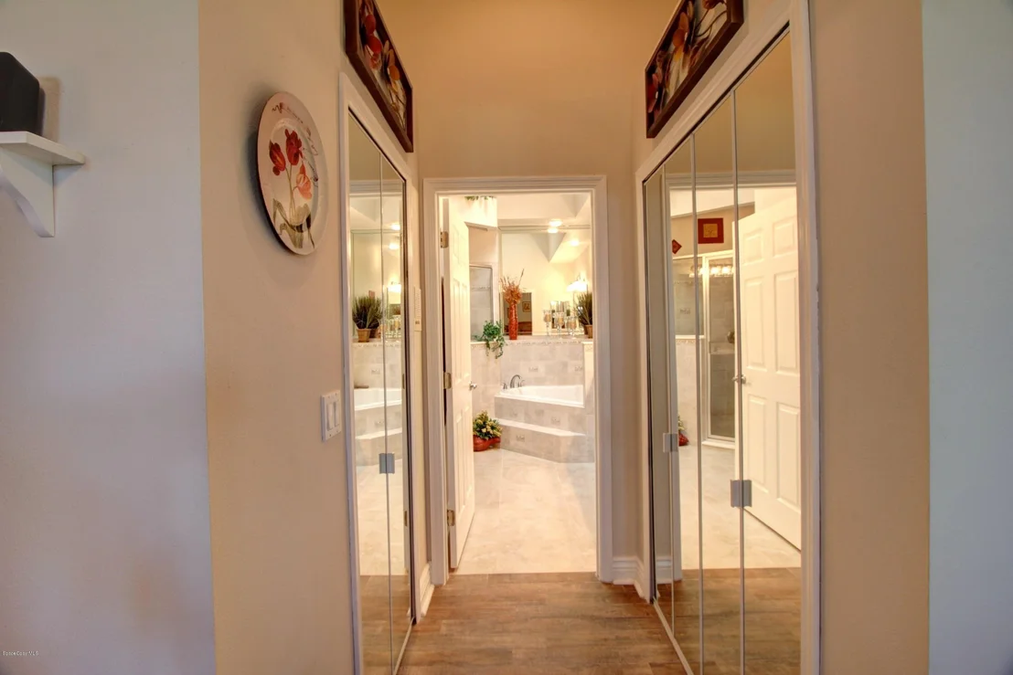Photo of 501 Shell Cove Drive