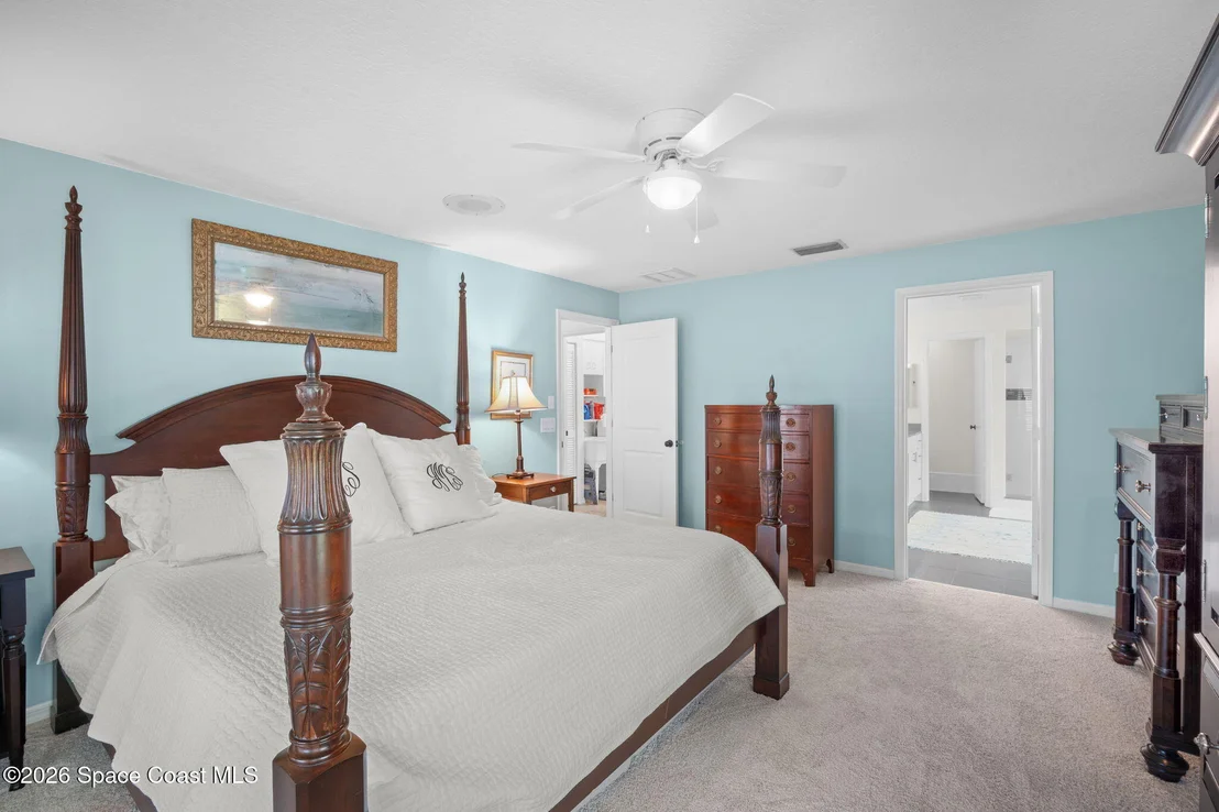 Photo of 432 Crystal Lake Drive