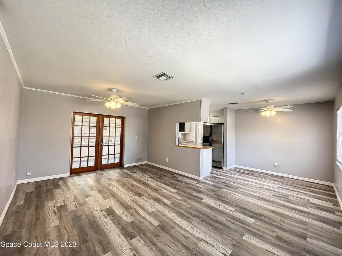 Photo of 993 Alsup Drive
