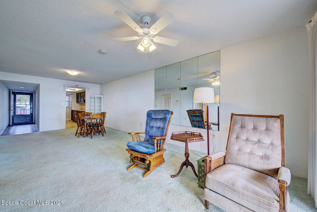 Photo of Unit B205 at 1049 Rockledge Drive