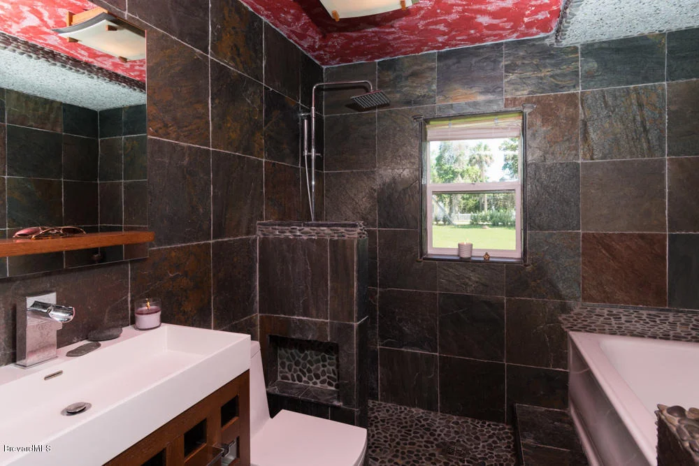 Photo of 3985 N Indian River Drive
