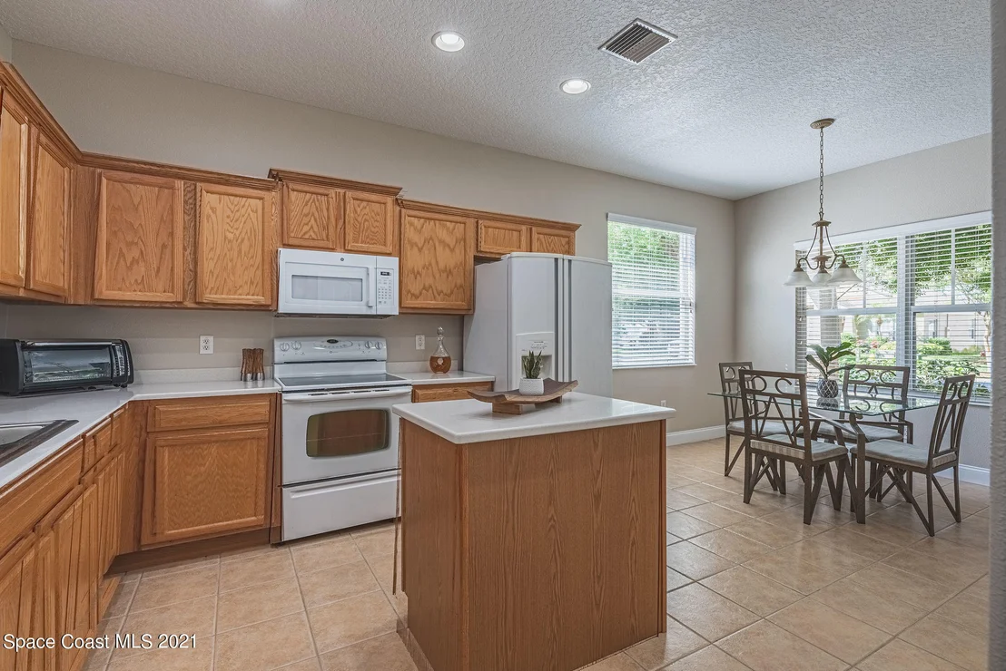 Photo of 401 Waterside Circle