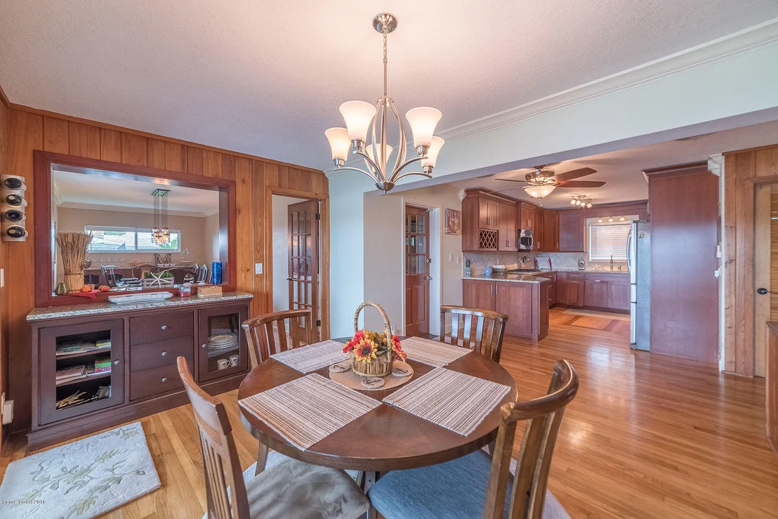 Photo of 1131 Rivermont Drive