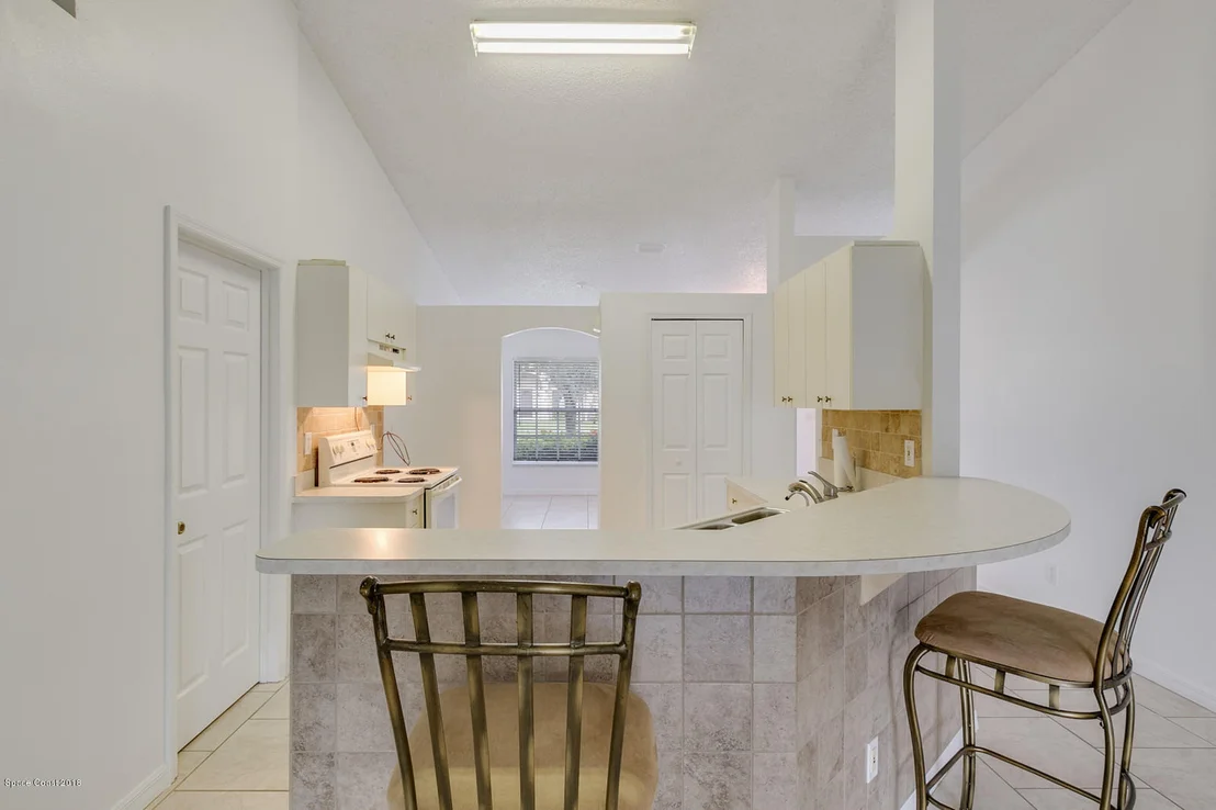 Photo of 933 Del Mar Circle