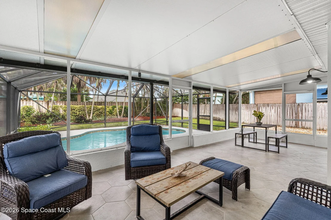 Photo of 6765 Angeles Road