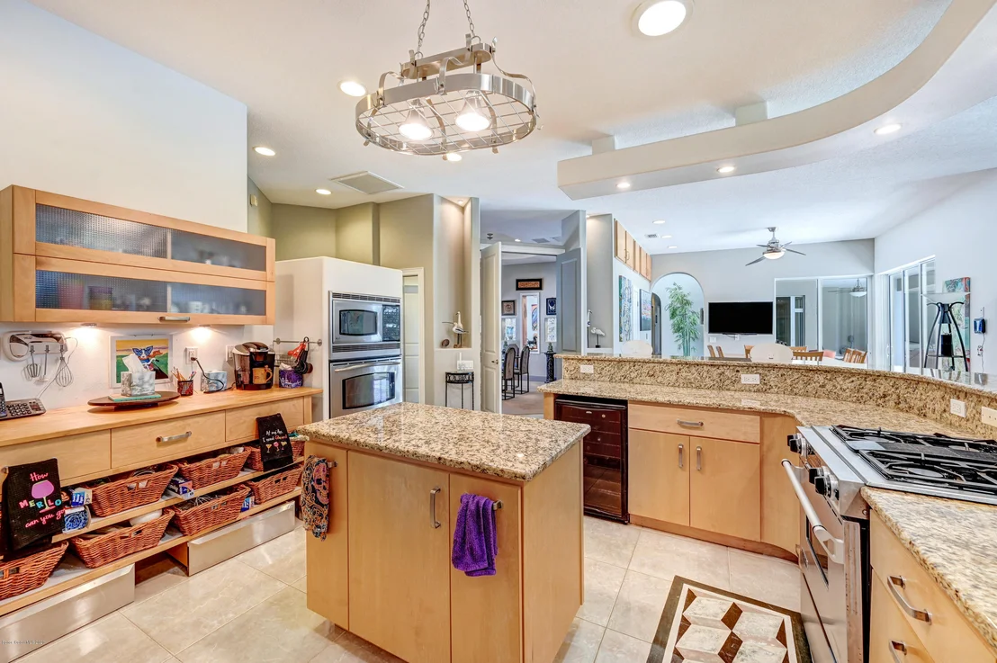Photo of 5640 Willoughby Drive