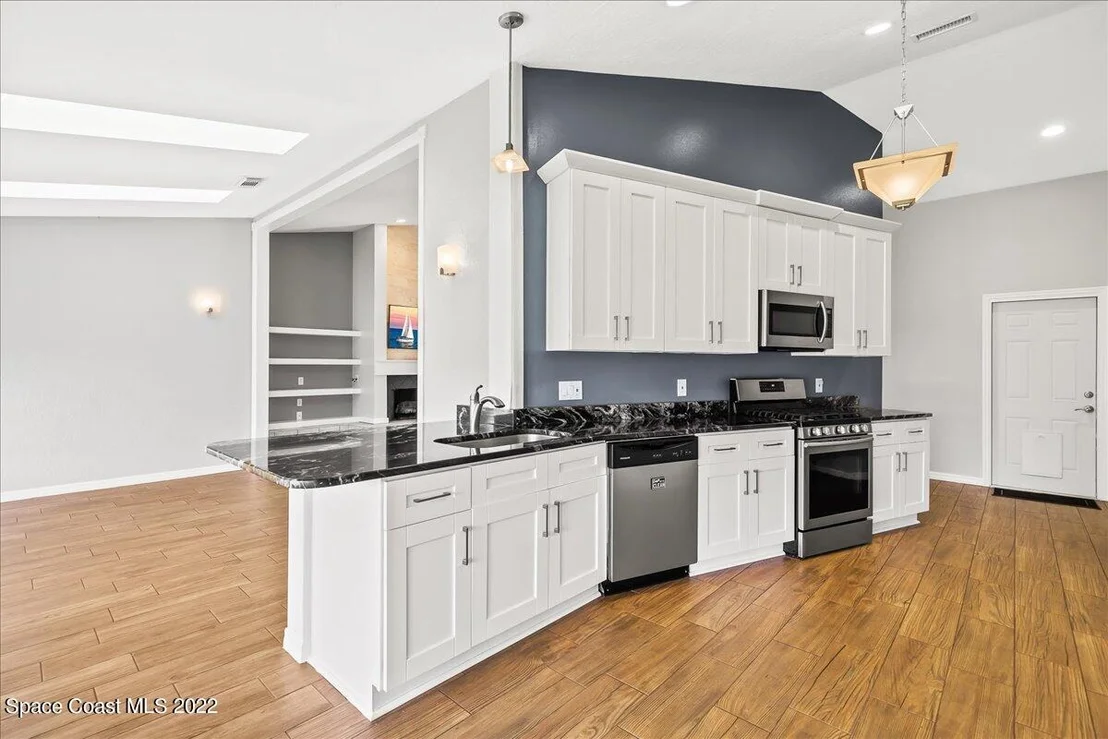 Photo of 1272 Silver Lake Drive