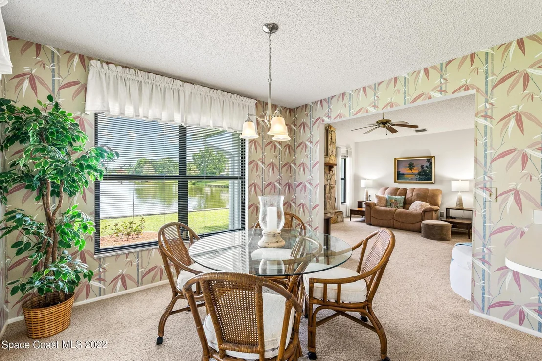Photo of 1244 Lakeview Drive