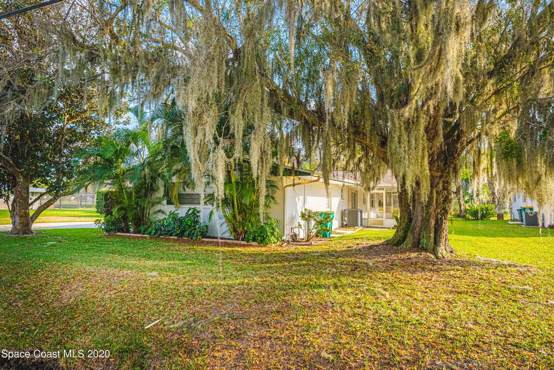 Photo of 1945 Trimble Road