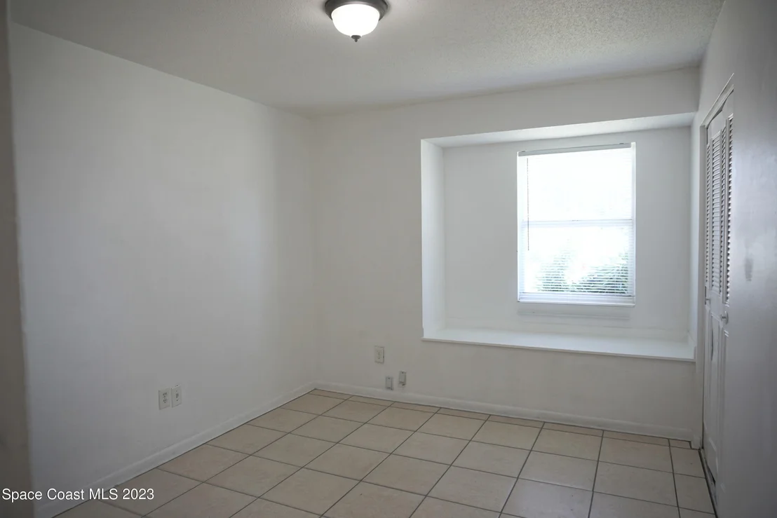 Photo of 748 Angle Street NE