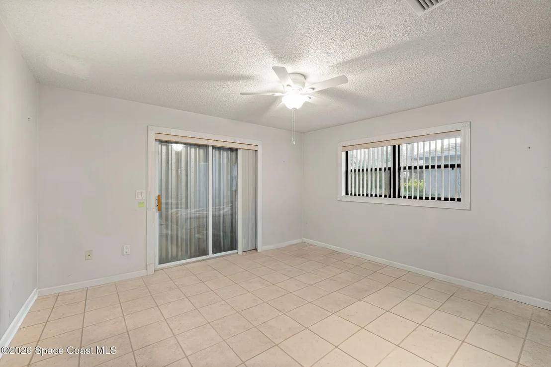 Photo of 413 Sparrow Drive