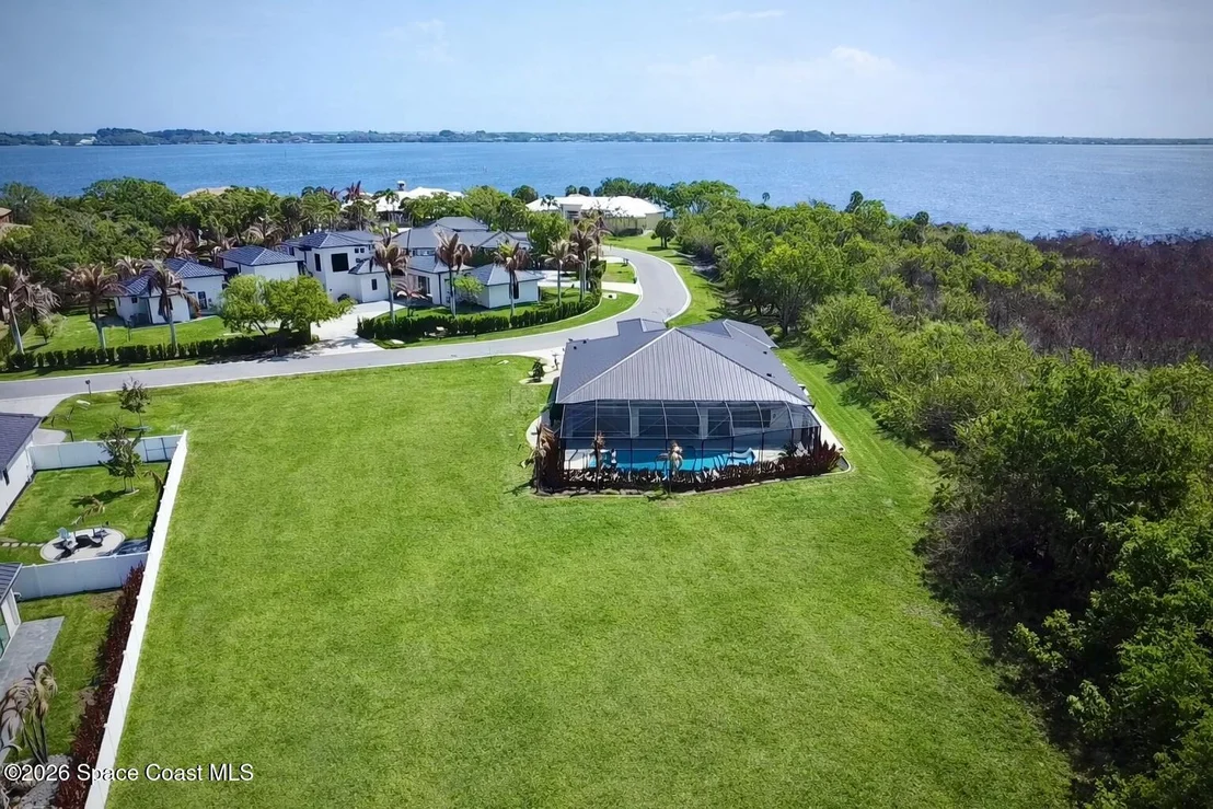 Photo of 6341 Spinaker Drive