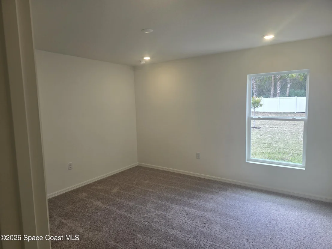 Photo of 981 SW Richmond Circle SW