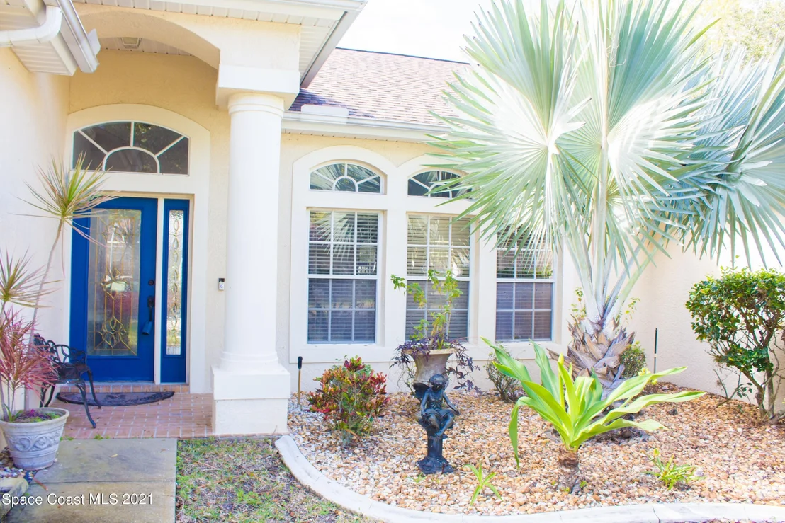 Photo of 5700 Newbury Circle