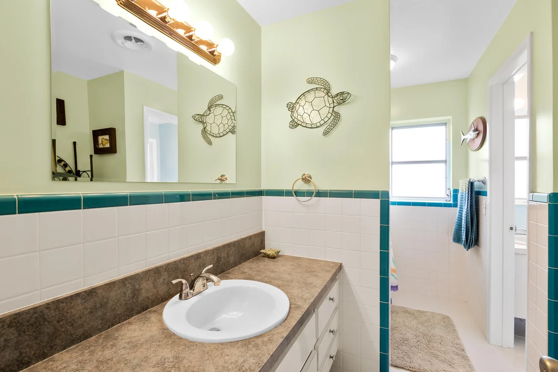 Photo of 426 Atlantis Drive