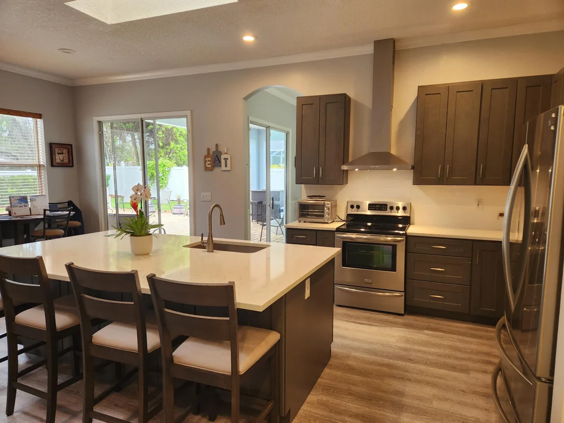 Photo of 5050 3rd Manor