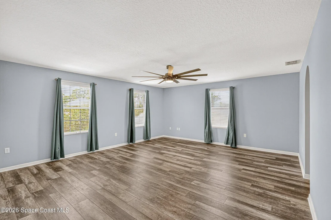 Photo of 3114 Burdock Avenue