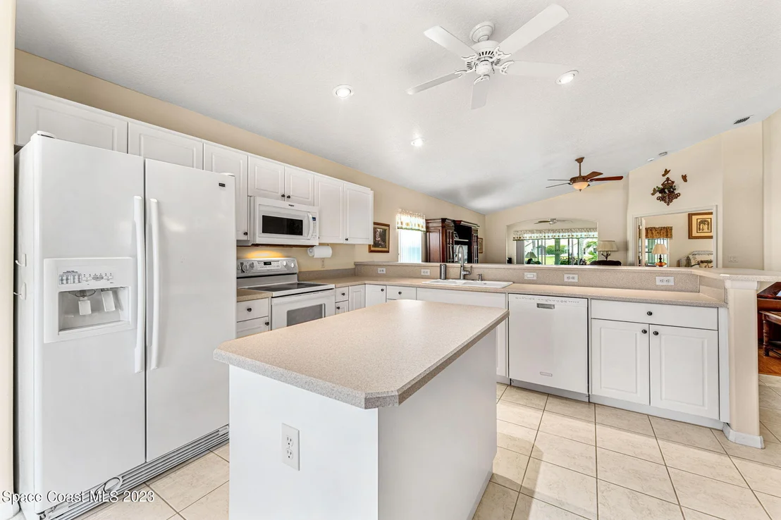 Photo of 1027 Pine Creek Circle NE