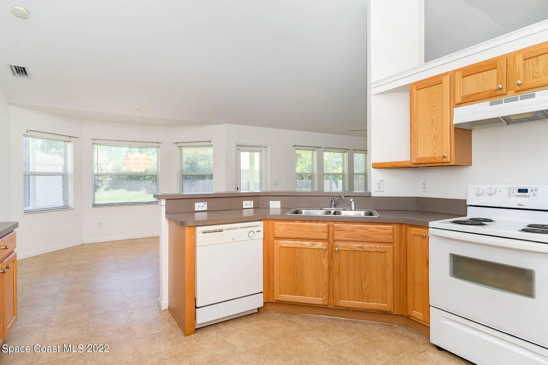 Photo of 2905 Fig Road SE