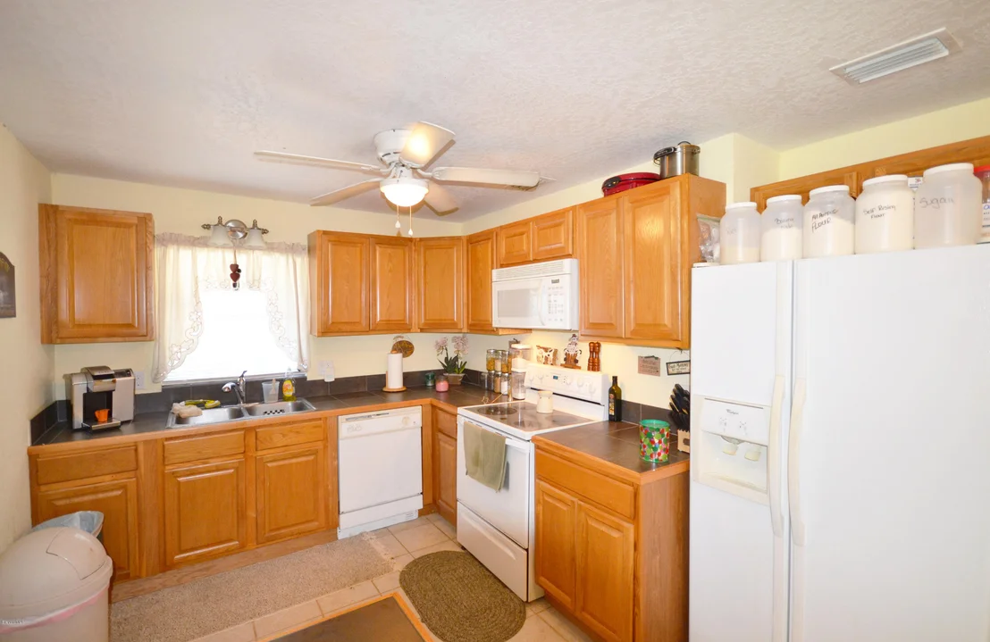 Photo of 1426 Albert Drive