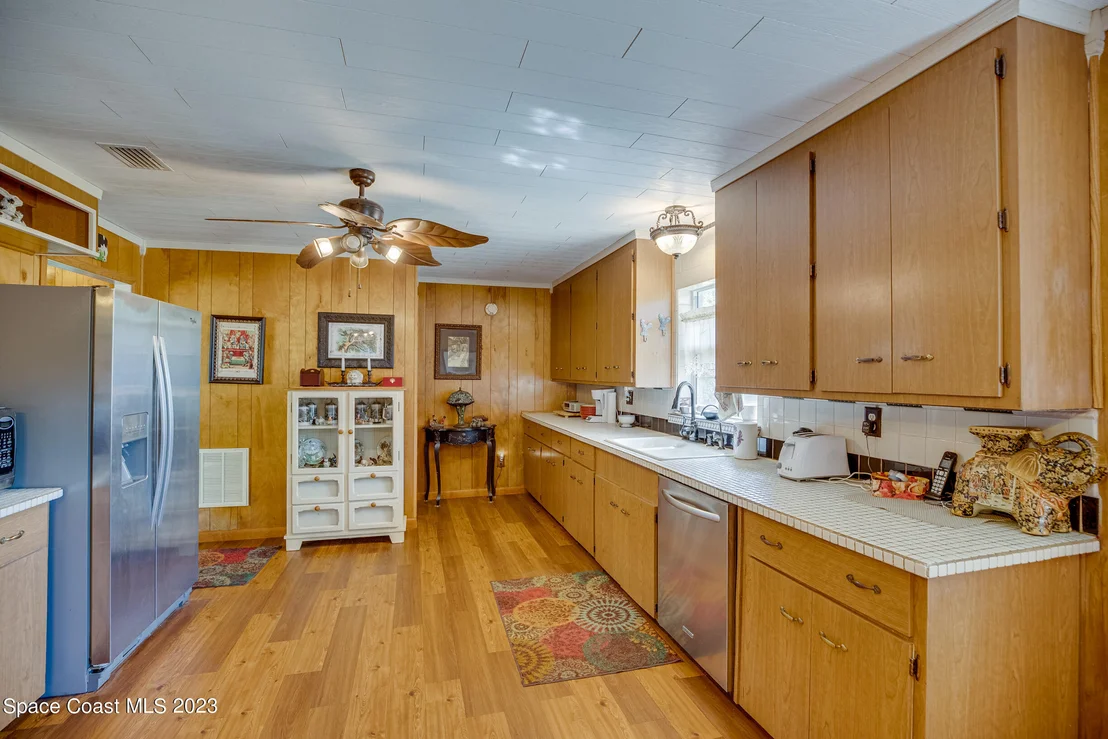 Photo of 385 Hall Road