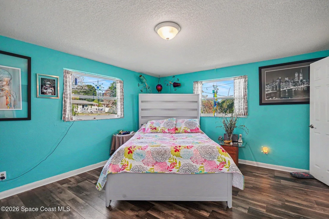 Photo of 427 Lynn Avenue