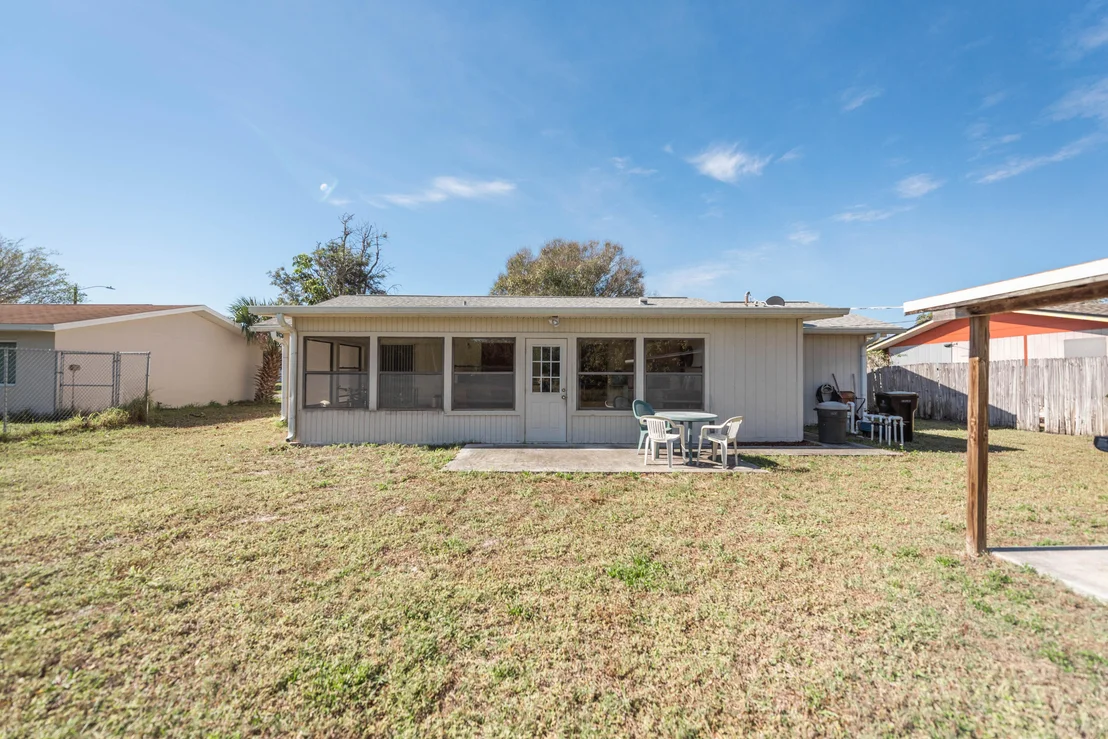Photo of 927 Burn Drive NE