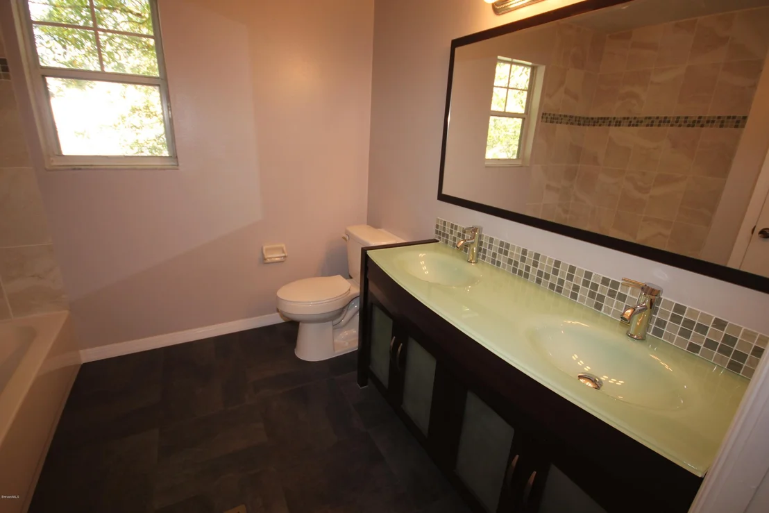 Photo of Unit 7 at 1475 Beechfern Drive