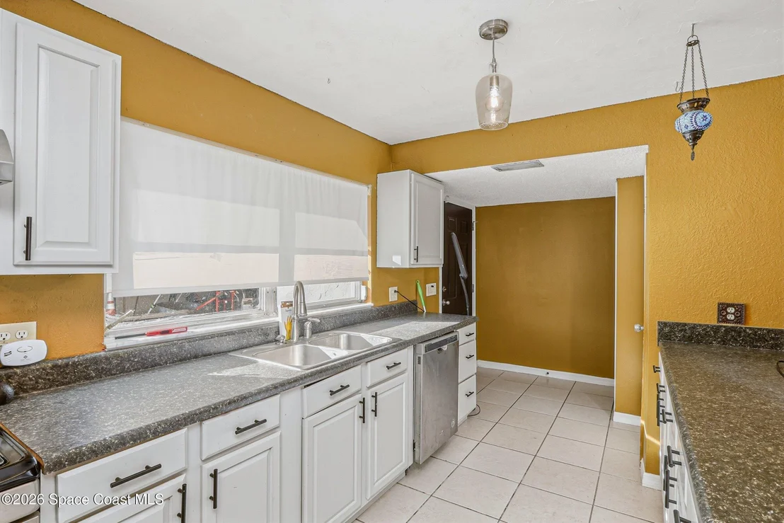 Photo of 110 Lagoon Avenue