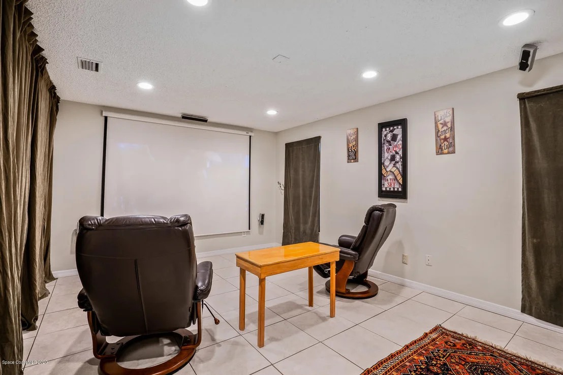 Photo of 445 Sandy Key