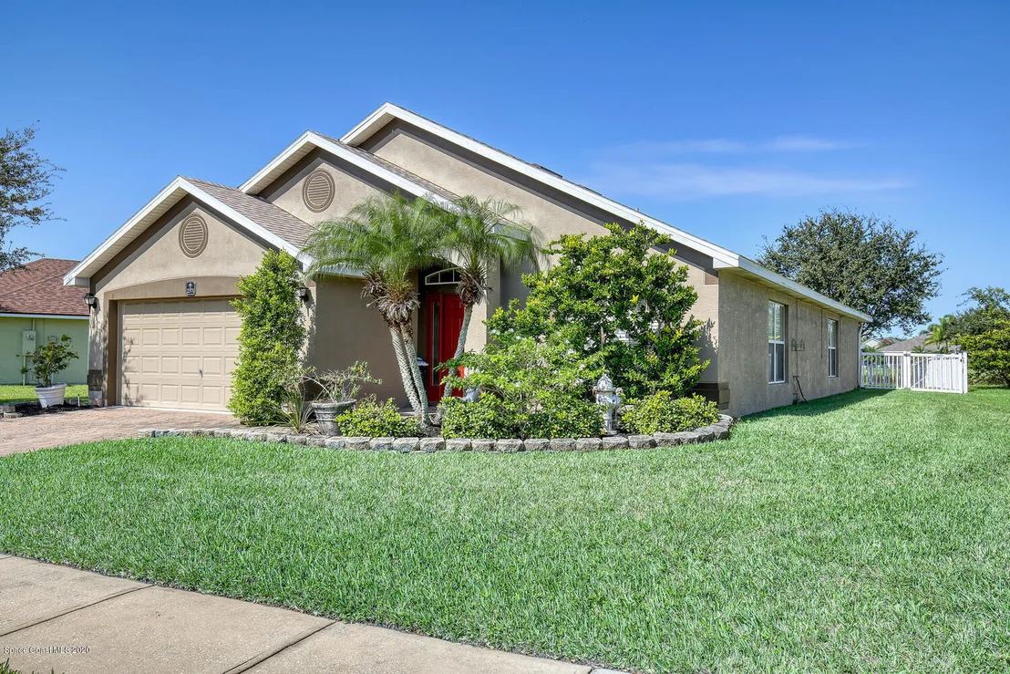 Photo of 2371 Bridgeport Circle