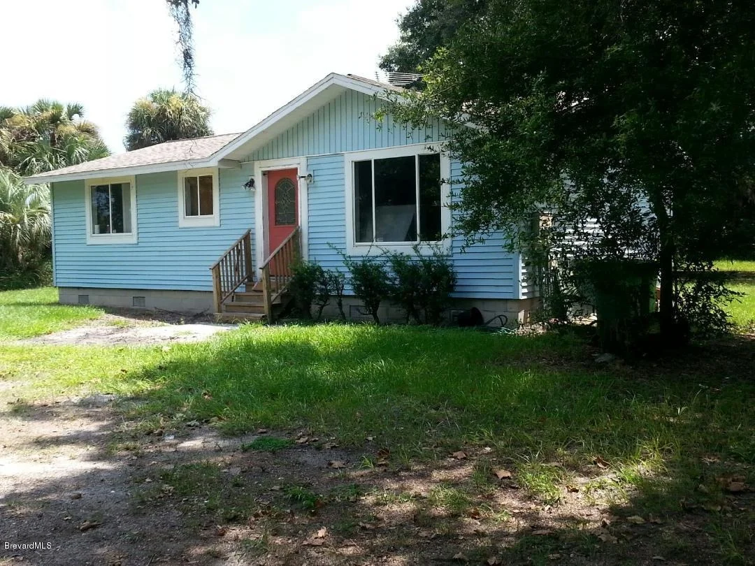 Photo of 6767 Laurel Oak Avenue