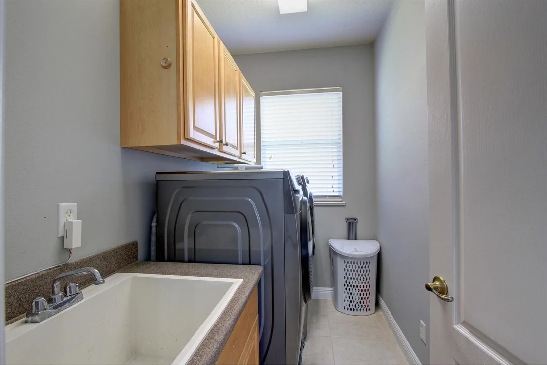 Photo of 1210 Starling Way