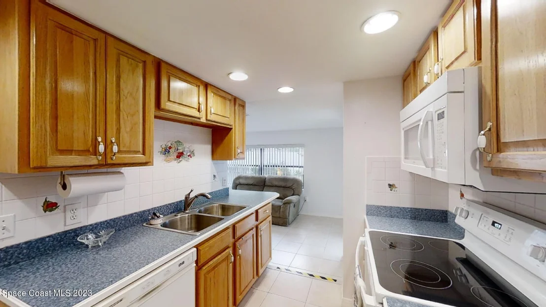 Photo of 521 Buckingham Avenue