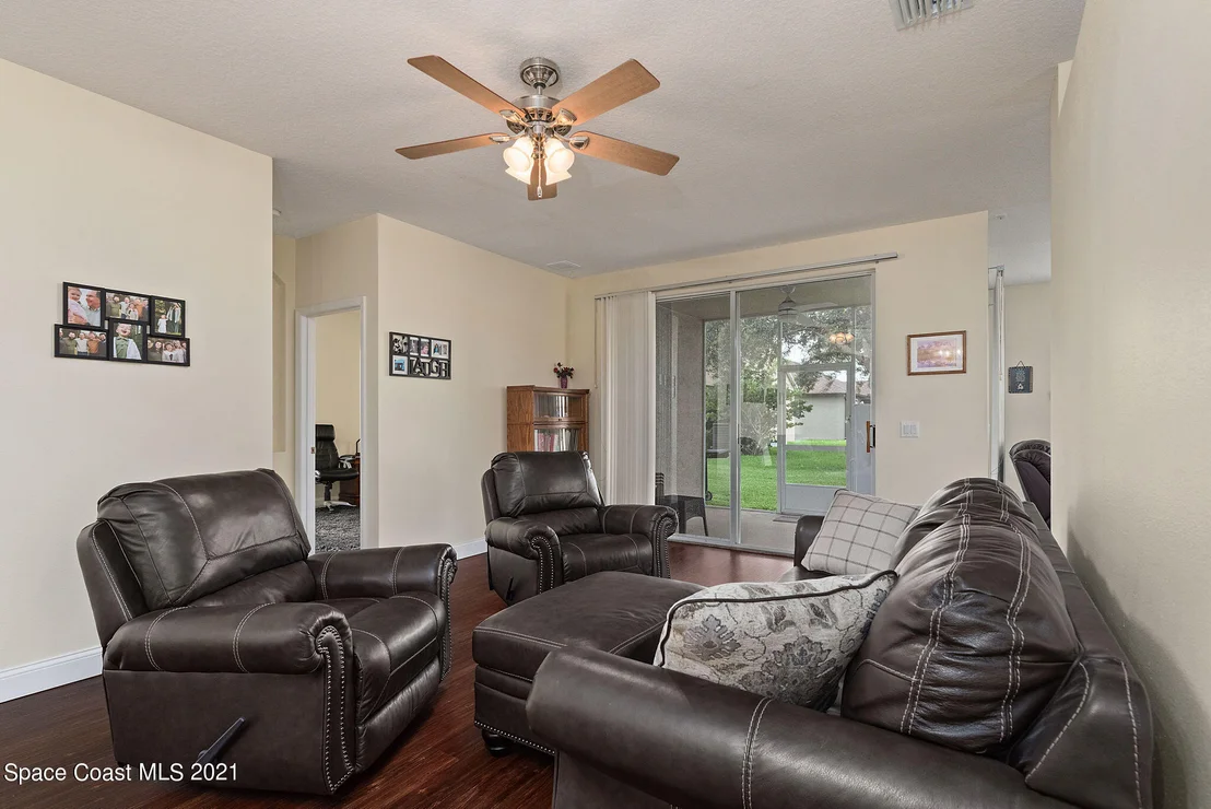 Photo of 561 Cressa Circle