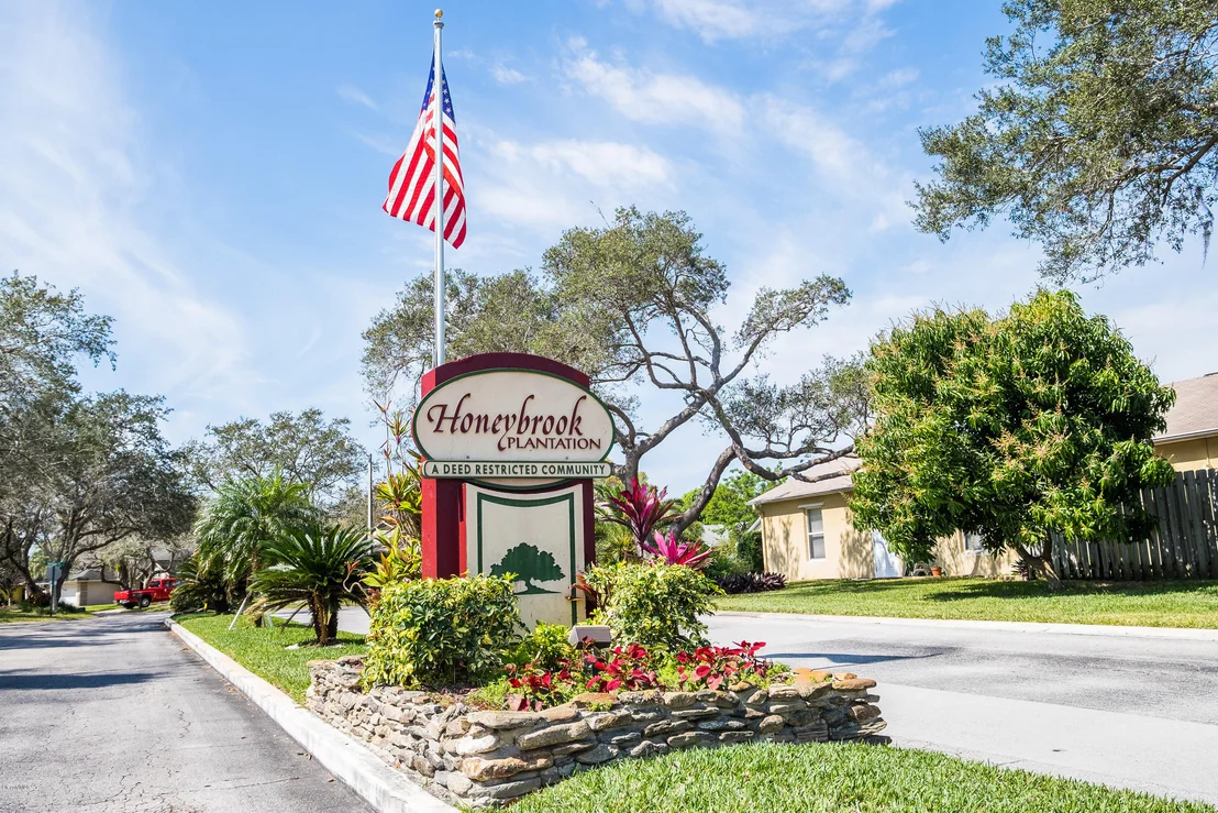 Photo of 4725 Riverside Road