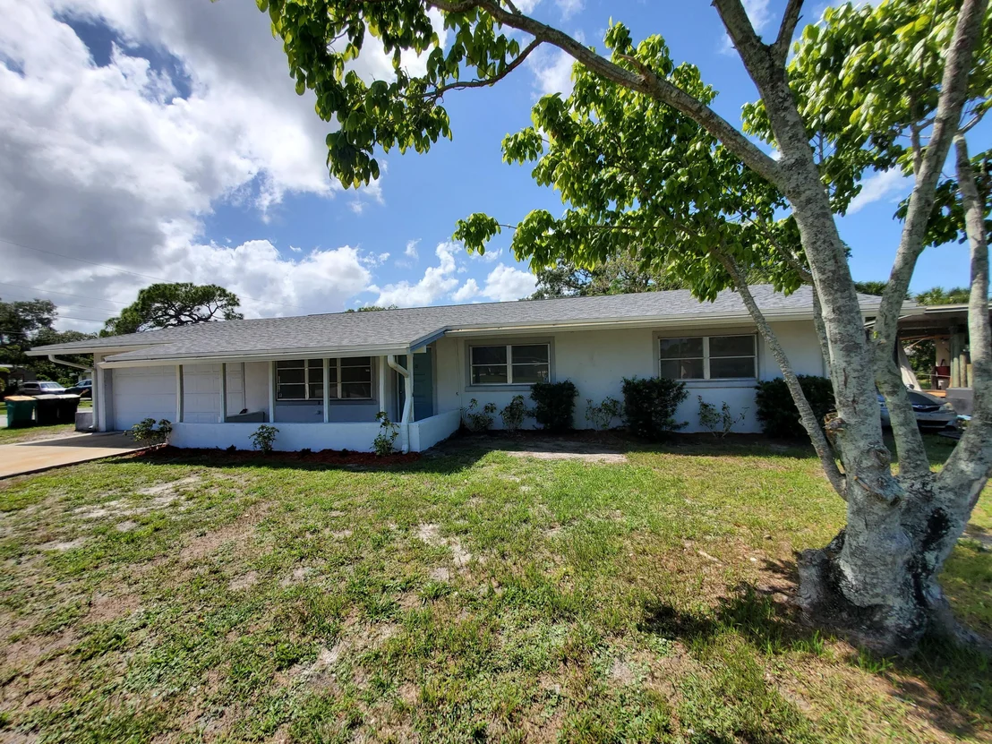 Photo of 2511 Vernon Drive NE